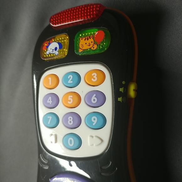 VTech Click & Count Remote Sounds Music & Lights Up Toy - Picture 6 of 15